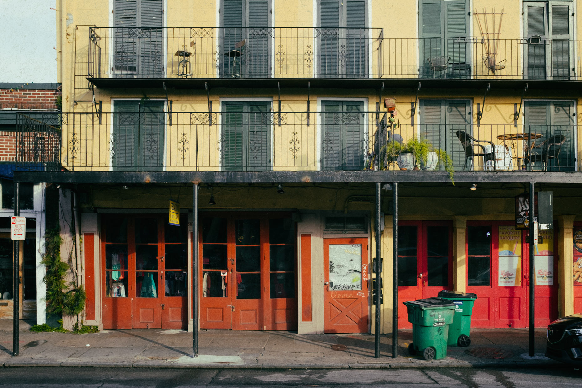 Street scene in New Orleans by photographer Kevin Brown