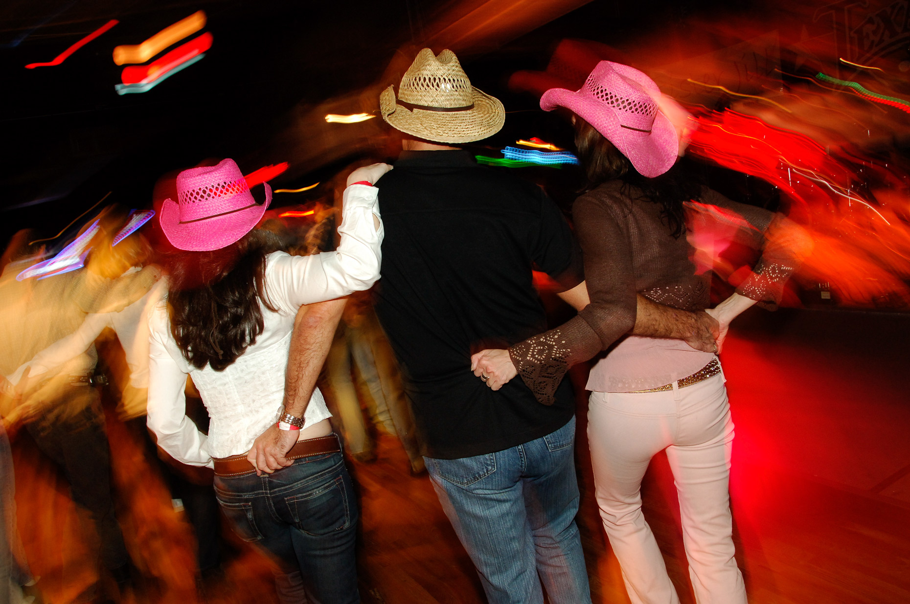 Lifestyle Photographer Kevin Brown shoots for Billy Bobs Texas in Fort Worth 